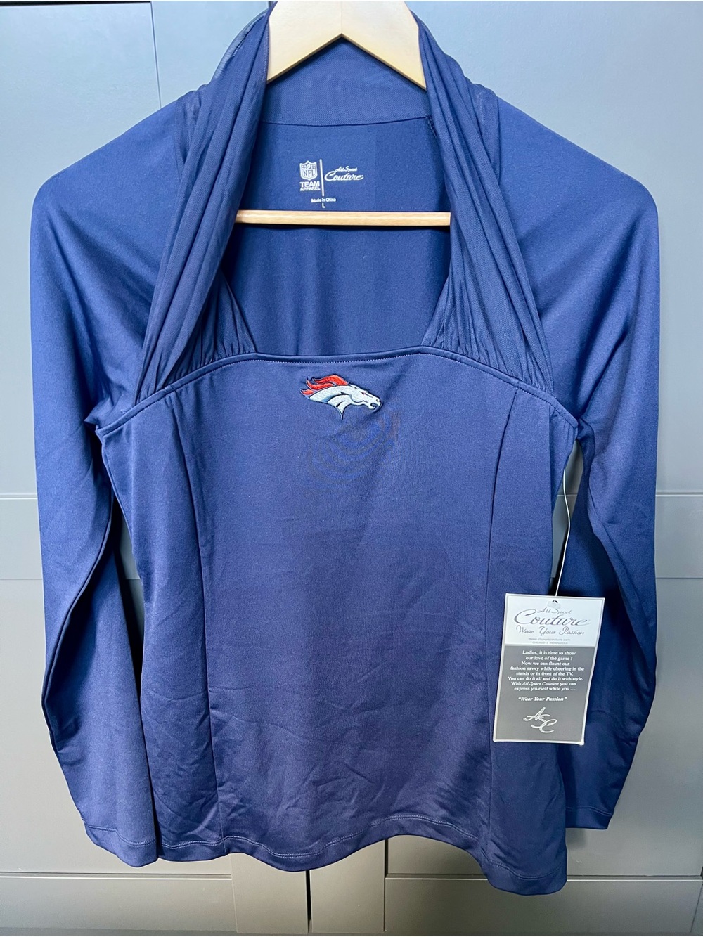 NWT NFL Team Apparel Women's Denver Bronco’s Navy Halter Long Sleeve Shirt- Lg